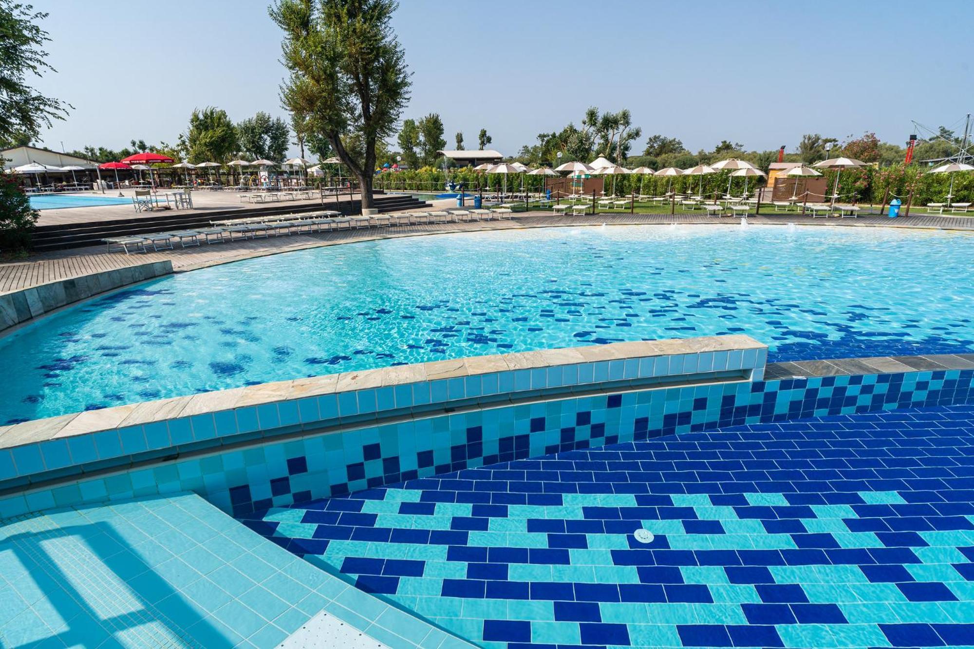 Club Del Sole Spina Family Collection Hotel Lido di Spina Ngoại thất bức ảnh